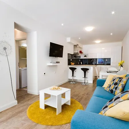 Modern Mediterranean Appartement *