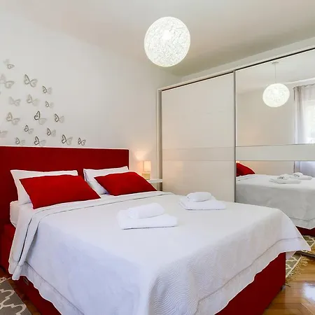 Appartement Modern Mediterranean *