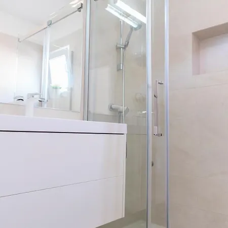 דירה Modern Mediterranean