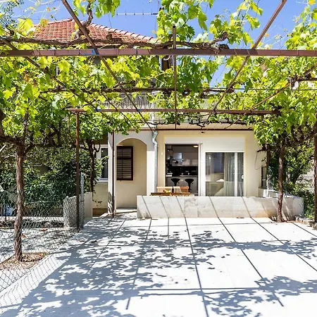 דירה Modern Mediterranean *