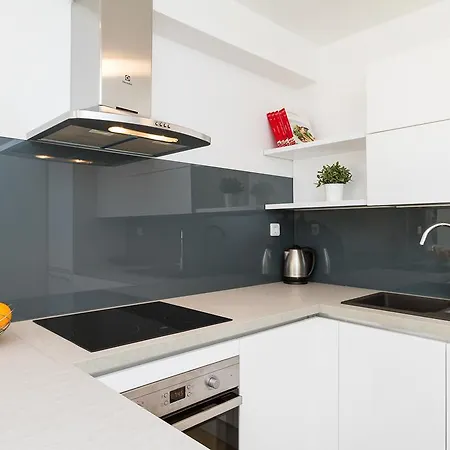 Apartment Modern Mediterranean