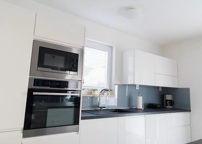 Lejlighed Modern Mediterranean