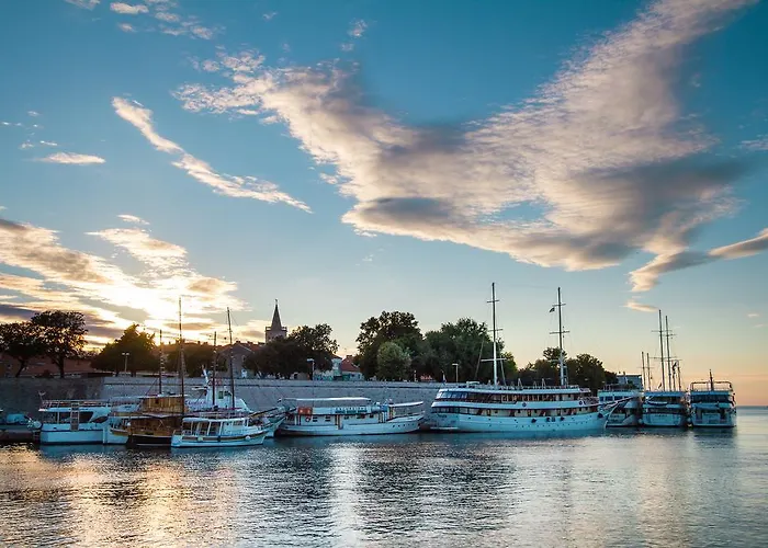 Daire Modern Mediterranean