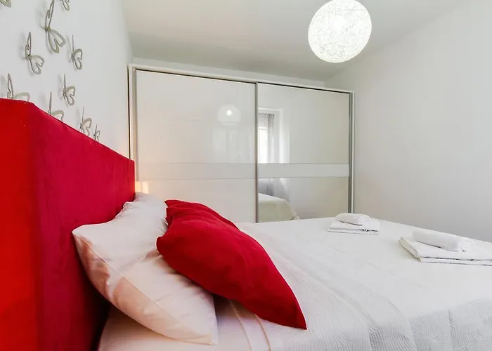 Modern Mediterranean